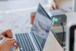 Luxafor Flag is a USB busy light that displays your availability and helps you organize your workflow.