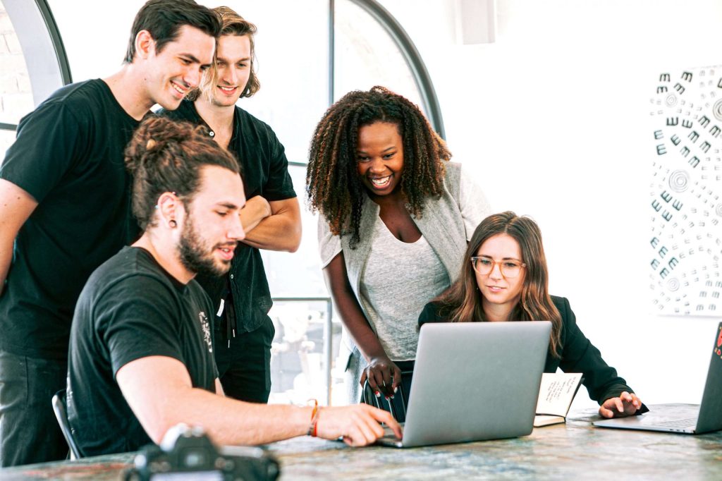 Productivity vs efficiency — how to spot the difference and which one you and your team should prioritize? 10 Office work 12 - Luxafor