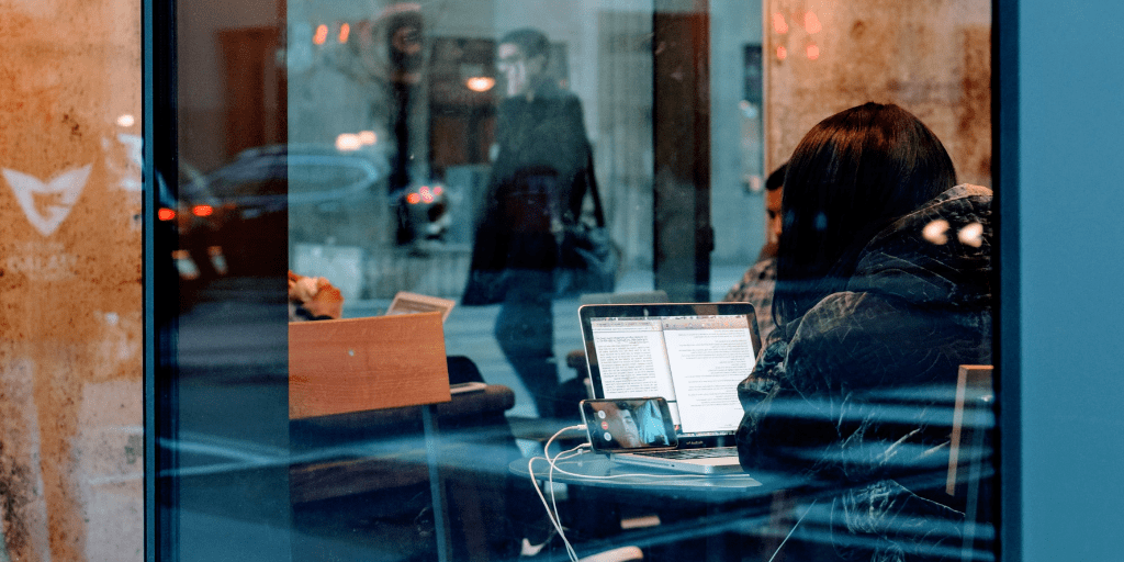 How to Make Your Remote Working More Productive 2 Work-at-cafe-min