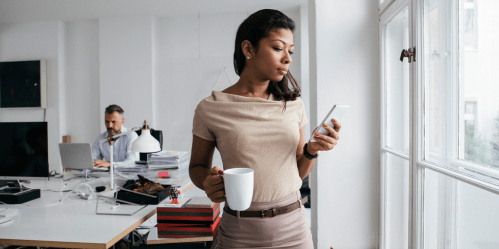 How to Conquer Interruptions at Work 3 Work-distraction