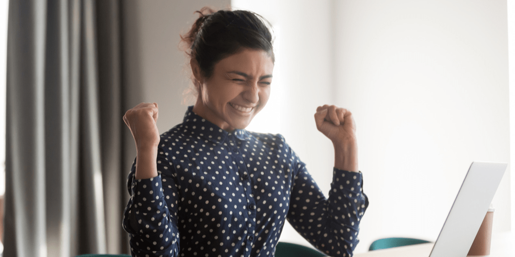 10 Relaxation Tips For A Stress-Free And Uplifting Life 2 Happy employee