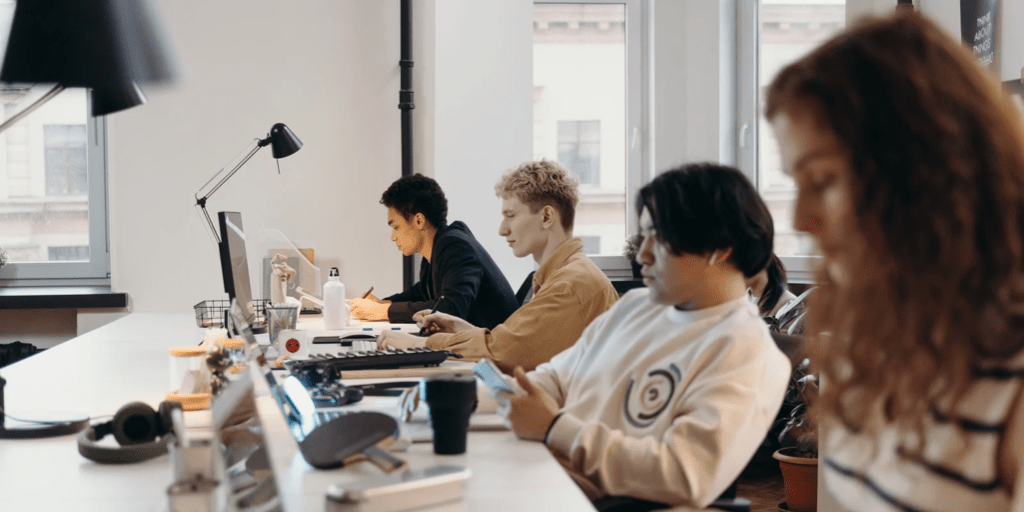 Manage Your Team Effectively While Working Remotely 2 Work remotely
