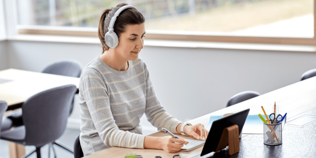 How to create a results-oriented work environment 4 How to maintain a healthy and result-oriented work environment work
