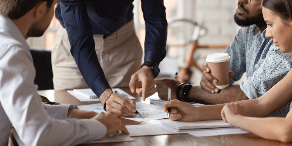 How to create a results-oriented work environment 2 How to maintain a healthy and result-oriented work environment team