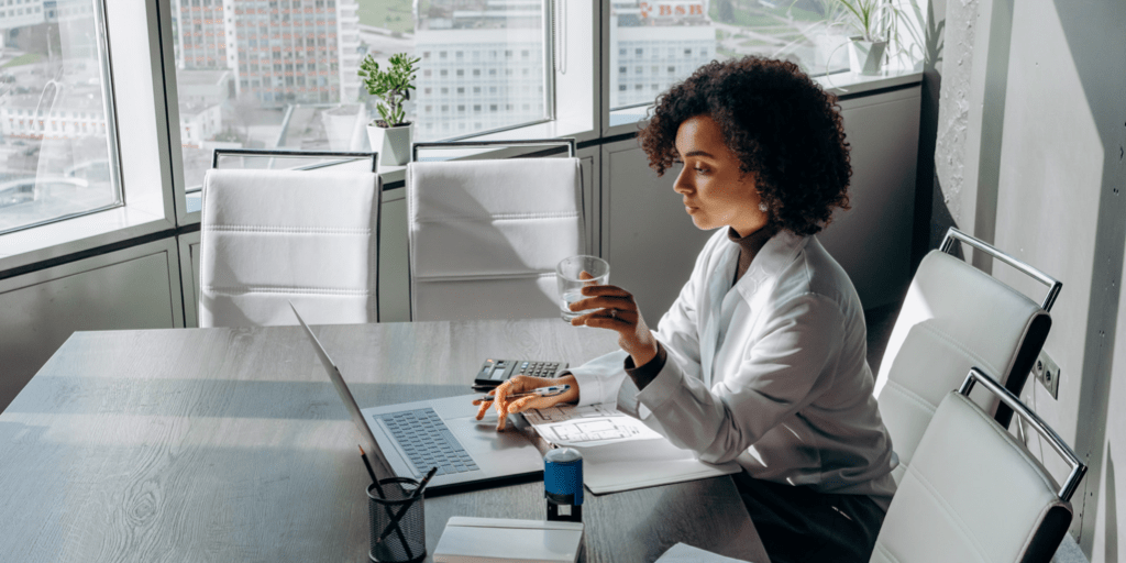 What is Employee Empowerment: The Key to Unleashing Potential and Fostering Autonomy in the Modern Workplace 3 Woman working min 3