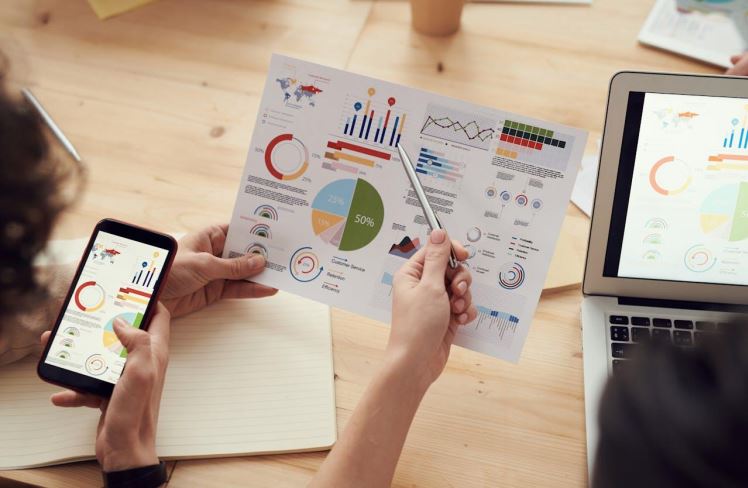 Traditional vs. Modern Project Management Techniques: An Overview 3 Project management techniques